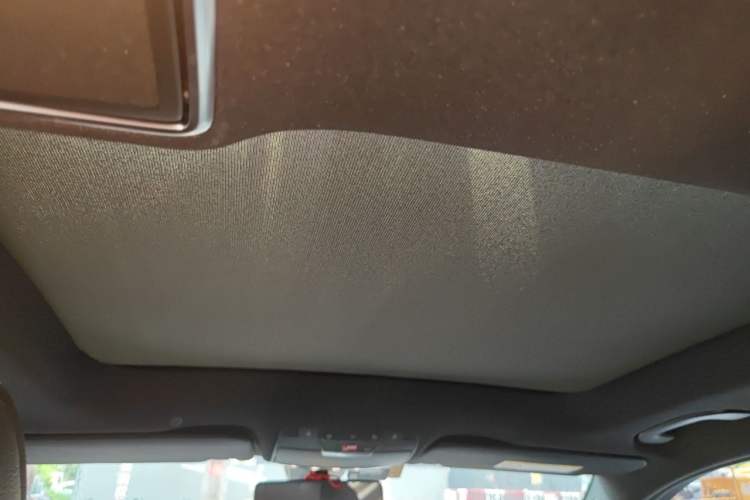 Used Mercedes-Benz GLC 2021 GLC 260 L 4MATIC Dynamic Edition Headliner