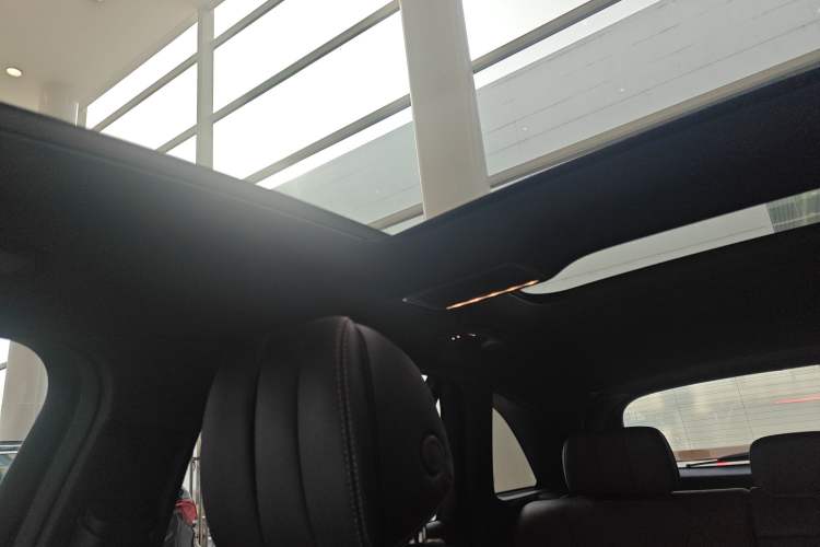 Used Mercedes-Benz GLC 2021 GLC 300 L 4MATIC Dynamic Model Headliner