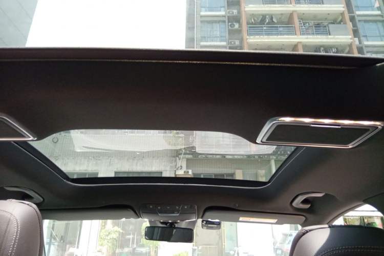 Used Mercedes-Benz GLC 2021 GLC 300 L 4MATIC Dynamic Model Headliner