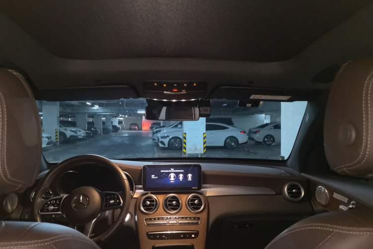 Used Mercedes-Benz GLC 2021 GLC 300 L 4MATIC Dynamic Model Headliner