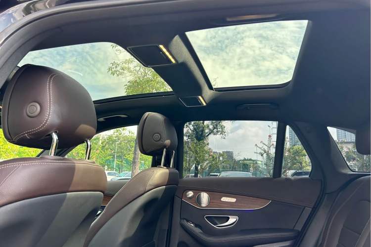 Used Mercedes-Benz GLC 2021 GLC 300 L 4MATIC Dynamic Model Headliner
