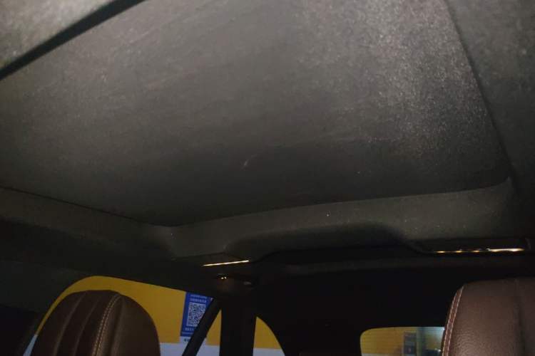 Used Mercedes-Benz GLC 2021 GLC 260 L 4MATIC Dynamic Edition Headliner
