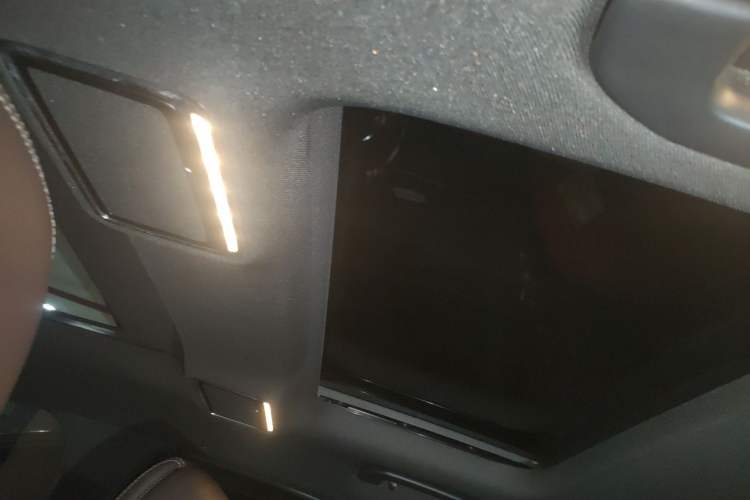 Used Mercedes-Benz GLC 2021 GLC 260 L 4MATIC Luxury Model Headliner