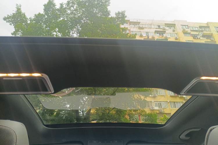 Used Mercedes-Benz GLC 2021 GLC 300 L 4MATIC Dynamic Model Headliner