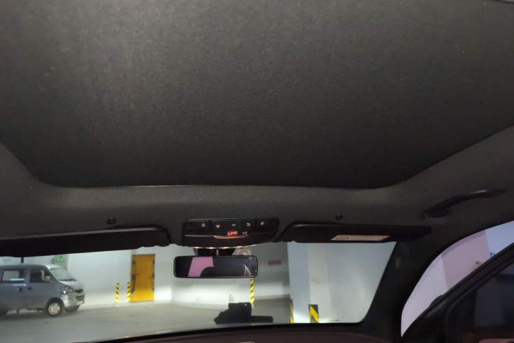 Used Mercedes-Benz GLC 2021 GLC 260 L 4MATIC Dynamic Edition Headliner
