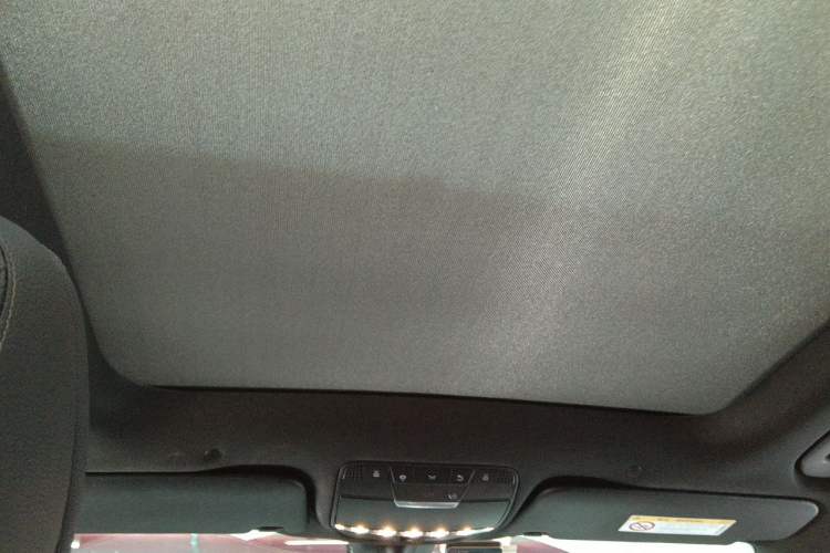 Used Mercedes-Benz GLC 2021 GLC 260 L 4MATIC Dynamic Edition Headliner