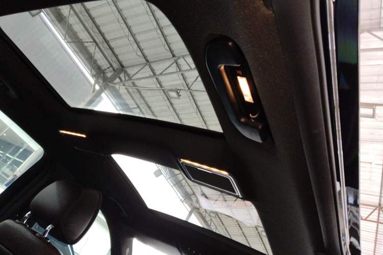 Used Mercedes-Benz GLC 2021 GLC 260 L 4MATIC Dynamic Edition Headliner
