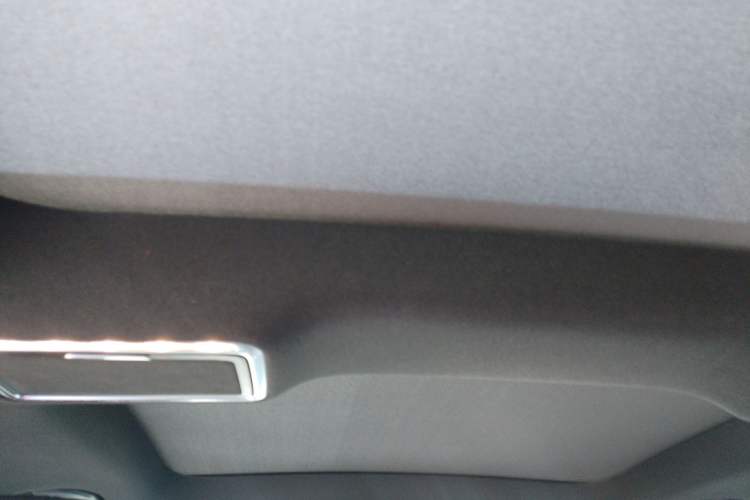 Used Mercedes-Benz GLC 2021 GLC 300 L 4MATIC Dynamic Model Headliner