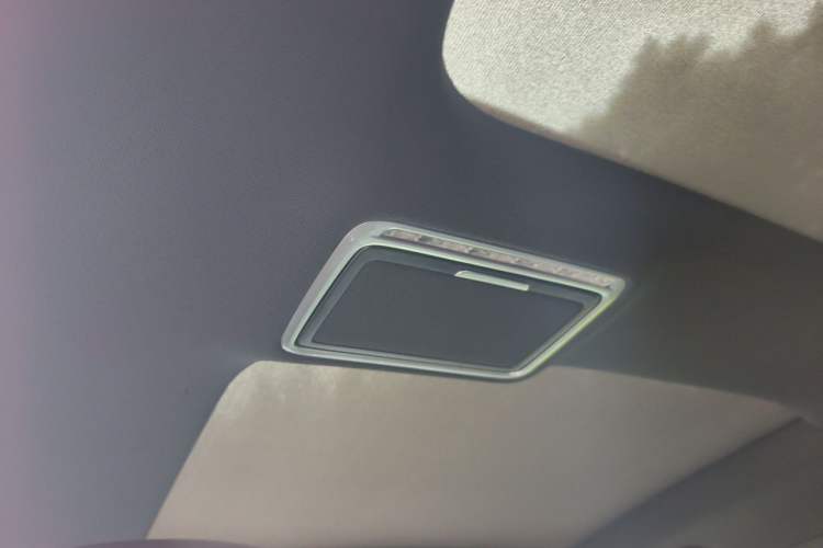 Used Mercedes-Benz GLC 2021 GLC 260 L 4MATIC Dynamic Edition Headliner
