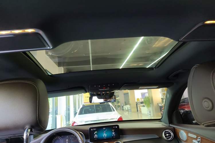 Used Mercedes-Benz GLC 2021 GLC 300 L 4MATIC Dynamic Model Headliner