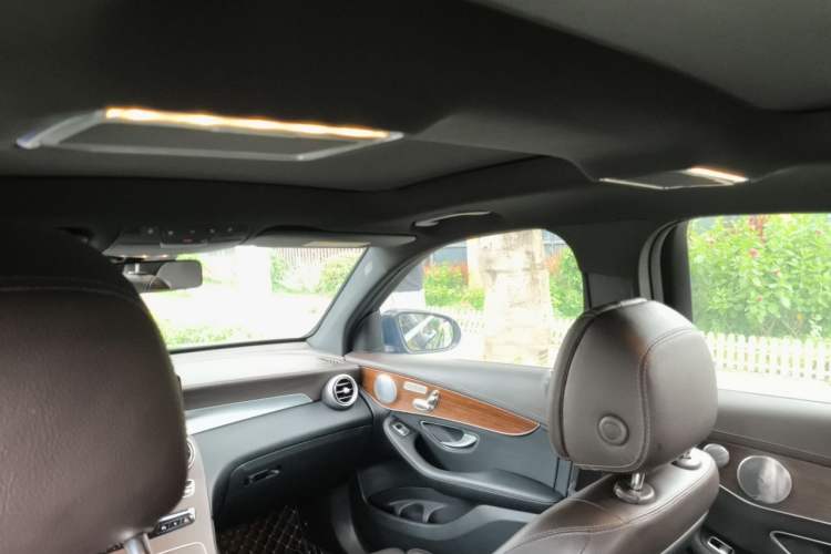 Used Mercedes-Benz GLC 2021 GLC 300 L 4MATIC Dynamic Model Headliner