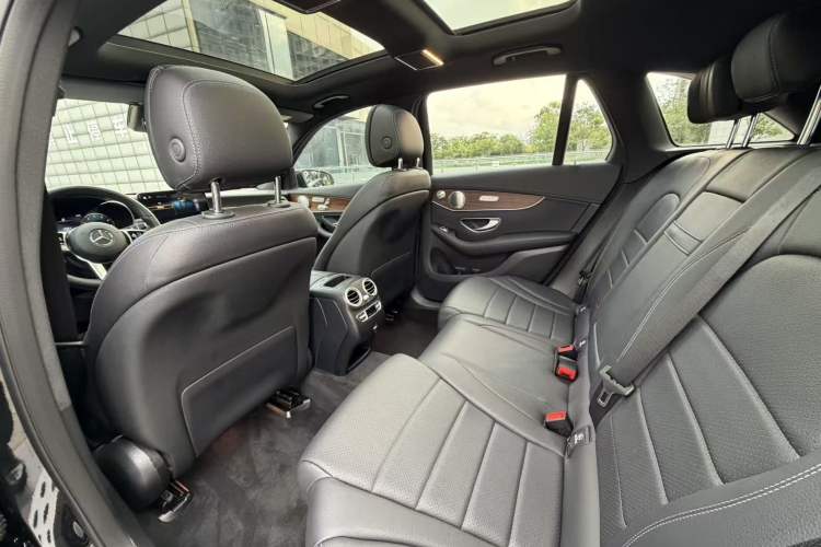 Used Mercedes-Benz GLC 2021 GLC 300 L 4MATIC Dynamic Model Headliner