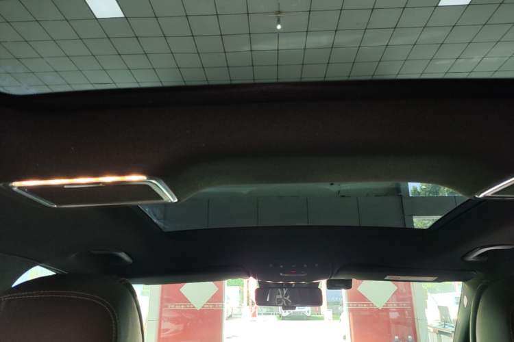 Used Mercedes-Benz GLC 2021 GLC 300 L 4MATIC Dynamic Model Headliner