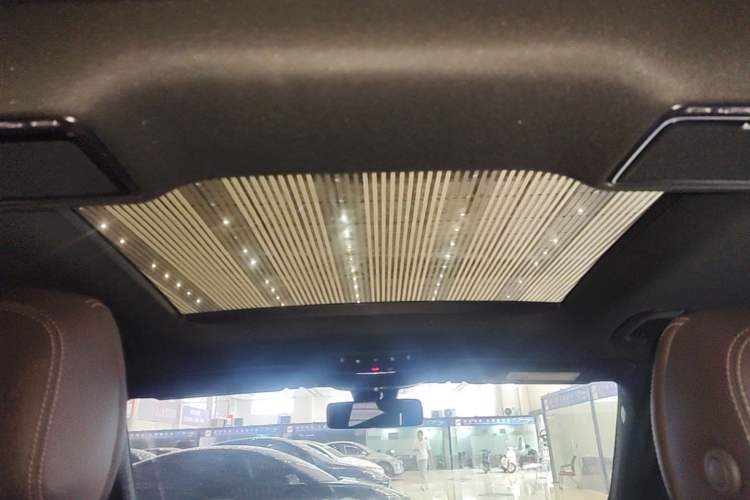 Used Mercedes-Benz GLC 2021 GLC 260 L 4MATIC Dynamic Edition Headliner