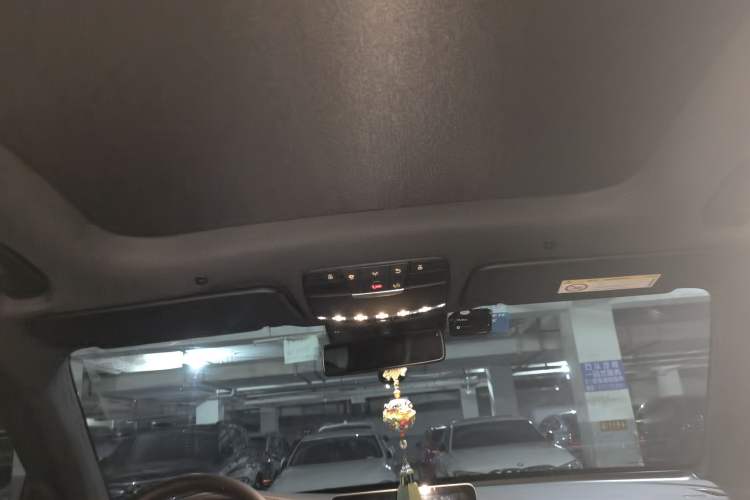 Used Mercedes-Benz GLC 2021 GLC 300 L 4MATIC Dynamic Model Headliner