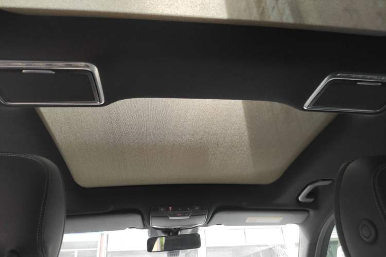 Used Mercedes-Benz GLC 2021 GLC 300 L 4MATIC Dynamic Model Headliner