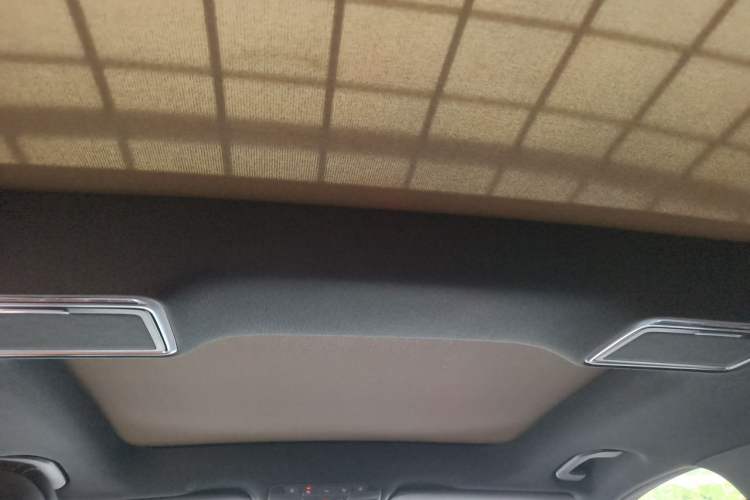 Used Mercedes-Benz GLC 2021 GLC 260 L 4MATIC Dynamic Edition Headliner