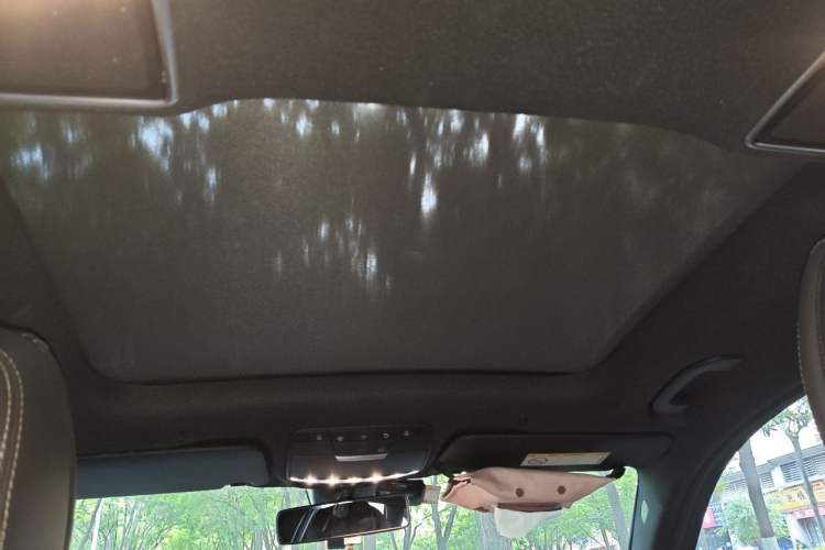 Used Mercedes-Benz GLC 2021 GLC 260 L 4MATIC Dynamic Edition Headliner