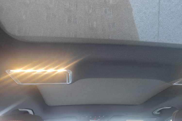 Used Mercedes-Benz GLC 2021 GLC 300 L 4MATIC Dynamic Model Headliner