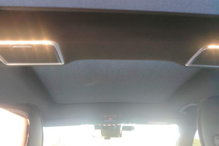 Used Mercedes-Benz GLC 2021 GLC 300 L 4MATIC Dynamic Model Headliner