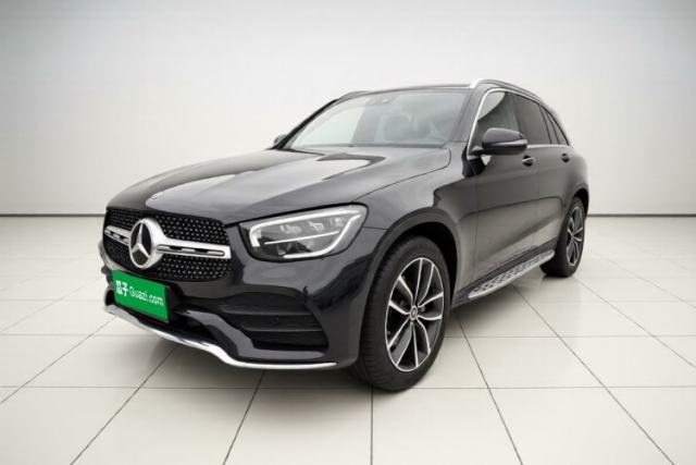 Ojetý Mercedes-Benz GLC 2021 GLC 300 L 4MATIC Dynamic Model
