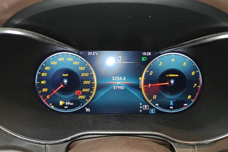 Used Mercedes-Benz GLC 2021 GLC 260 L 4MATIC Dynamic Edition Instrument Cluster