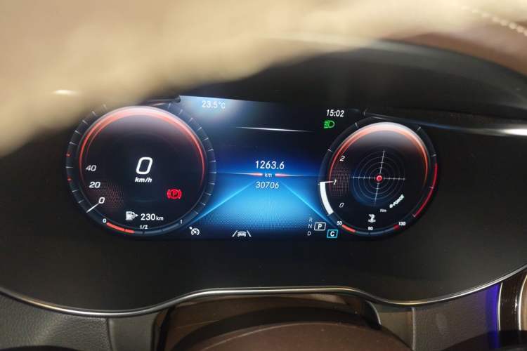 Used Mercedes-Benz GLC 2021 GLC 300 L 4MATIC Dynamic Model Instrument Cluster