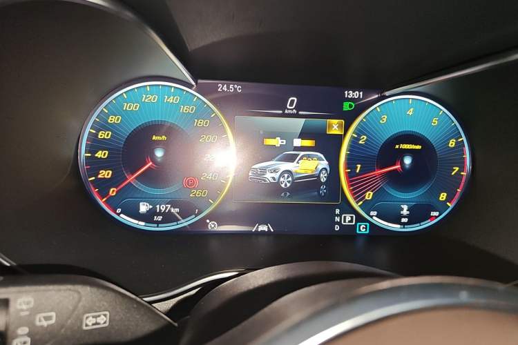 Used Mercedes-Benz GLC 2021 GLC 300 L 4MATIC Dynamic Model Instrument Cluster