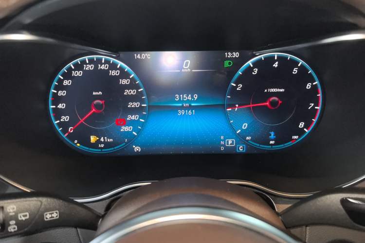 Used Mercedes-Benz GLC 2021 GLC 260 L 4MATIC Luxury Model Instrument Cluster
