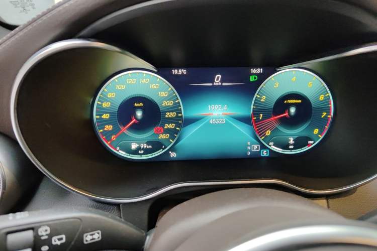 Used Mercedes-Benz GLC 2021 GLC 260 L 4MATIC Luxury Model Instrument Cluster