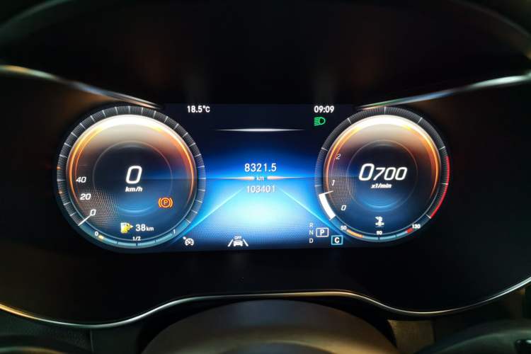 Used Mercedes-Benz GLC 2021 GLC 300 L 4MATIC Dynamic Model Instrument Cluster