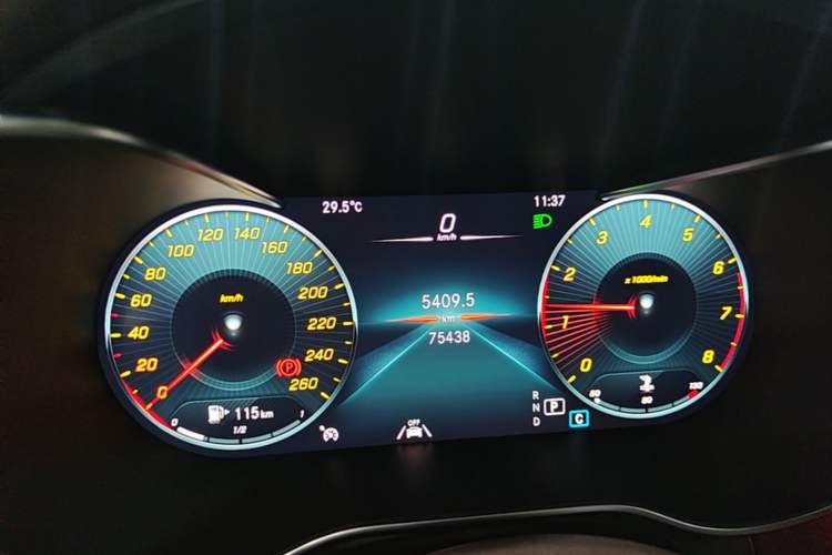 Used Mercedes-Benz GLC 2021 GLC 300 L 4MATIC Dynamic Model Instrument Cluster