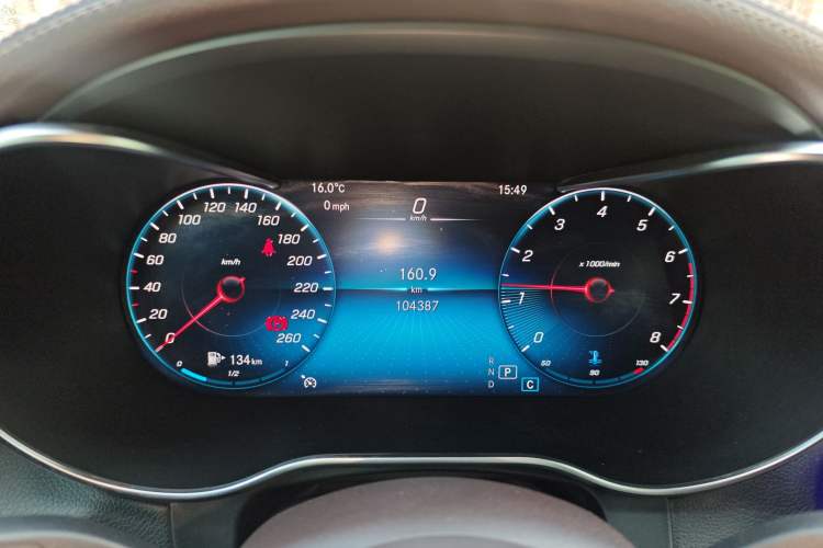 Used Mercedes-Benz GLC 2021 GLC 260 L 4MATIC Luxury Model Instrument Cluster