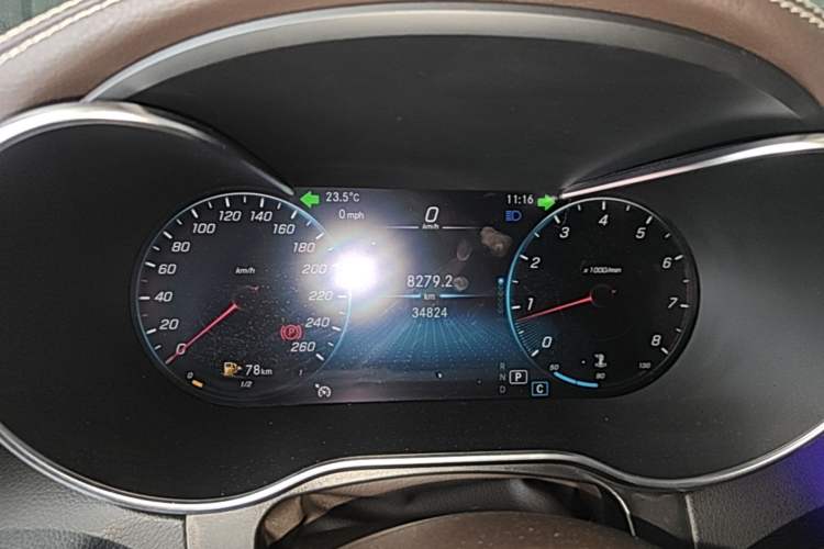 Used Mercedes-Benz GLC 2021 GLC 260 L 4MATIC Luxury Model Instrument Cluster
