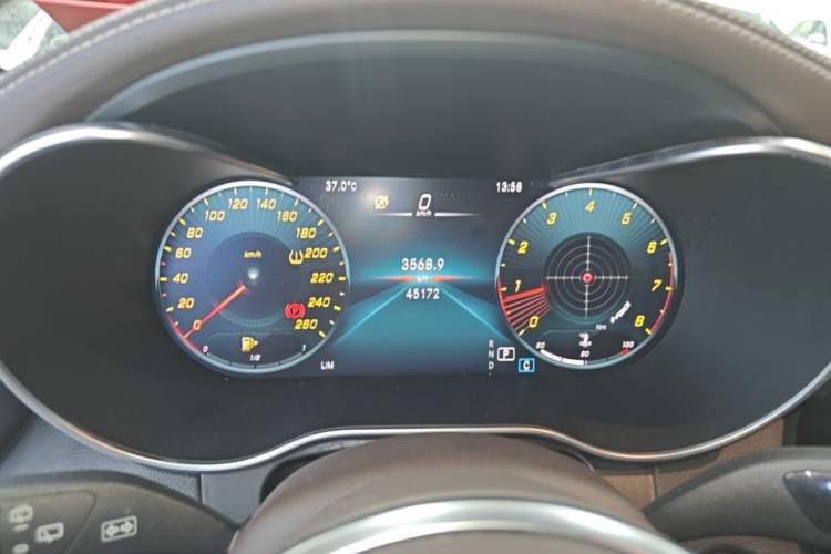 Used Mercedes-Benz GLC 2021 GLC 260 L 4MATIC Dynamic Edition Instrument Cluster