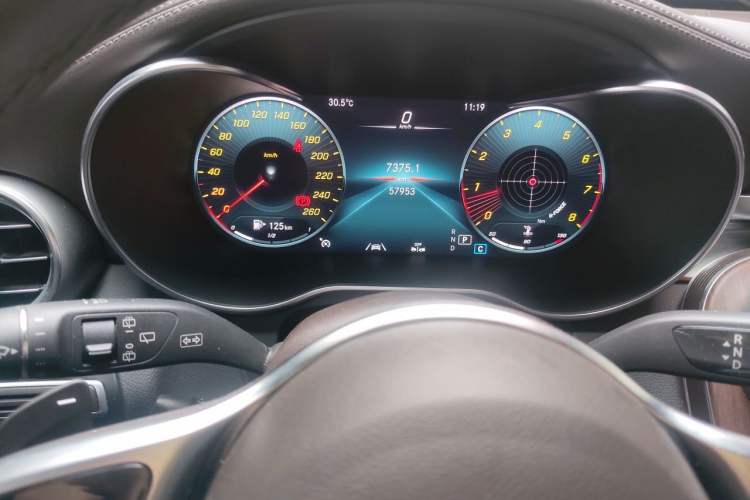 Used Mercedes-Benz GLC 2021 GLC 300 L 4MATIC Dynamic Model Instrument Cluster