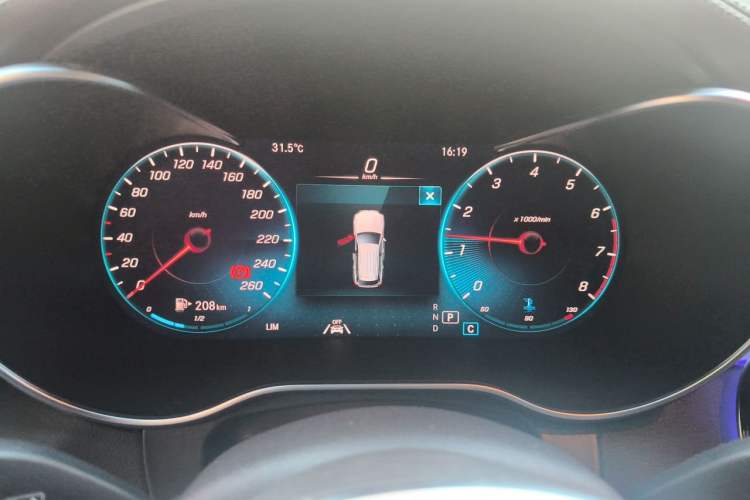 Used Mercedes-Benz GLC 2021 GLC 300 L 4MATIC Dynamic Model Instrument Cluster