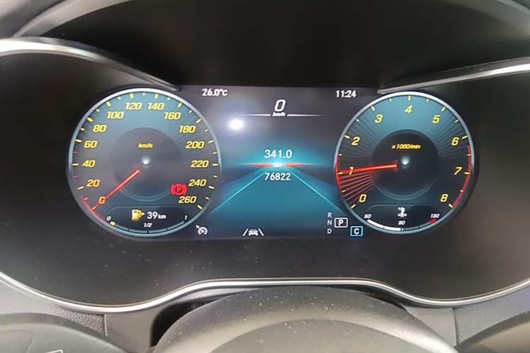 Used Mercedes-Benz GLC 2021 GLC 300 L 4MATIC Luxury Model Instrument Cluster
