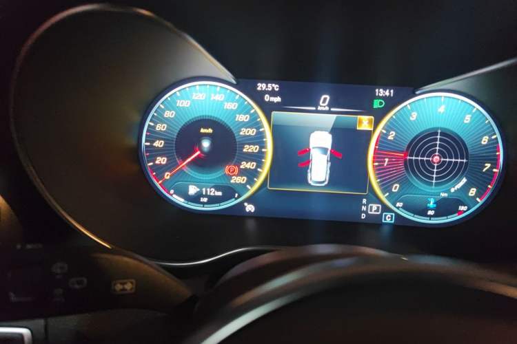Used Mercedes-Benz GLC 2021 GLC 260 L 4MATIC Luxury Model Instrument Cluster