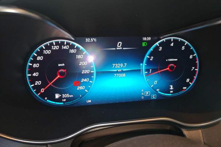 Used Mercedes-Benz GLC 2021 GLC 260 L 4MATIC Luxury Model Instrument Cluster