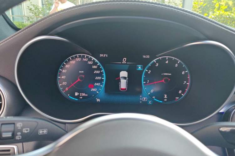 Used Mercedes-Benz GLC 2021 GLC 260 L 4MATIC Luxury Model Instrument Cluster