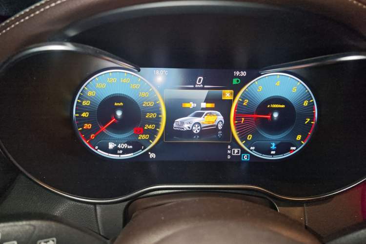 Used Mercedes-Benz GLC 2021 GLC 260 L 4MATIC Luxury Model Instrument Cluster