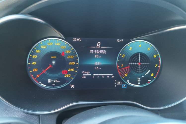Used Mercedes-Benz GLC 2021 GLC 260 L 4MATIC Luxury Model Instrument Cluster