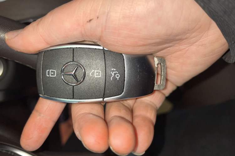 Used Mercedes-Benz GLC 2021 GLC 260 L 4MATIC Luxury Model Interior 1