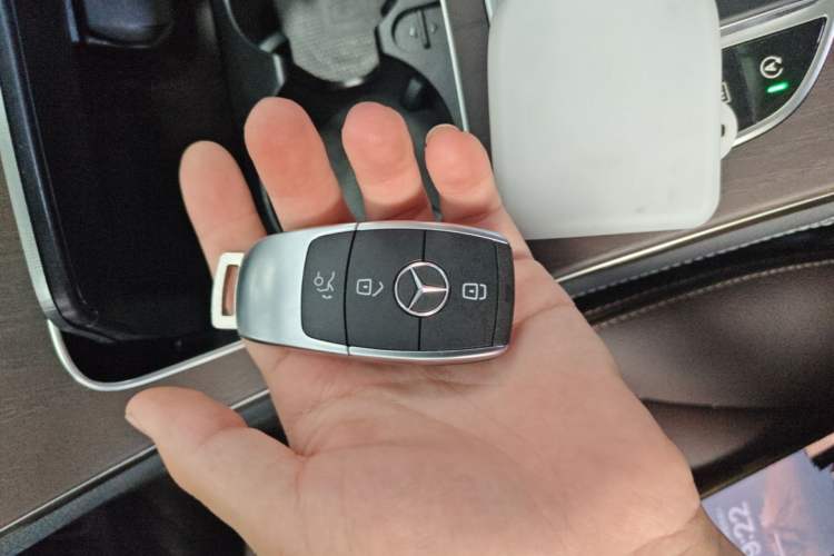 Used Mercedes-Benz GLC 2021 GLC 260 L 4MATIC Luxury Model Interior 1