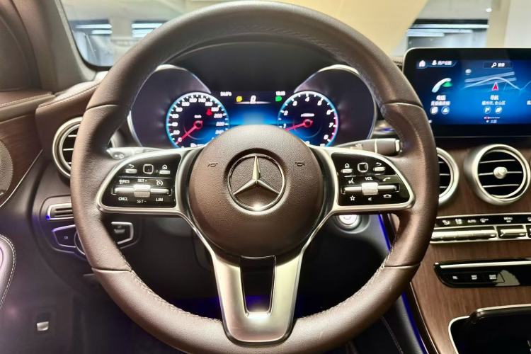 Used Mercedes-Benz GLC 2021 GLC 300 L 4MATIC Dynamic Model Interior 1