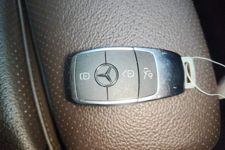 Used Mercedes-Benz GLC 2021 GLC 260 L 4MATIC Luxury Model Interior 1