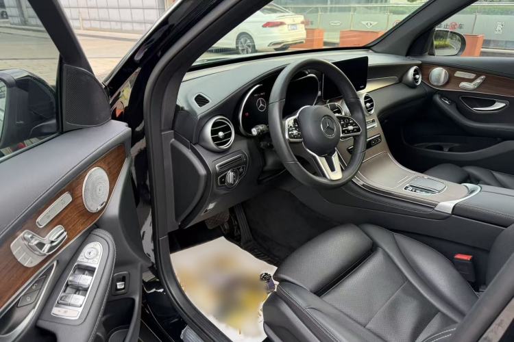 Used Mercedes-Benz GLC 2021 GLC 300 L 4MATIC Dynamic Model Interior 1