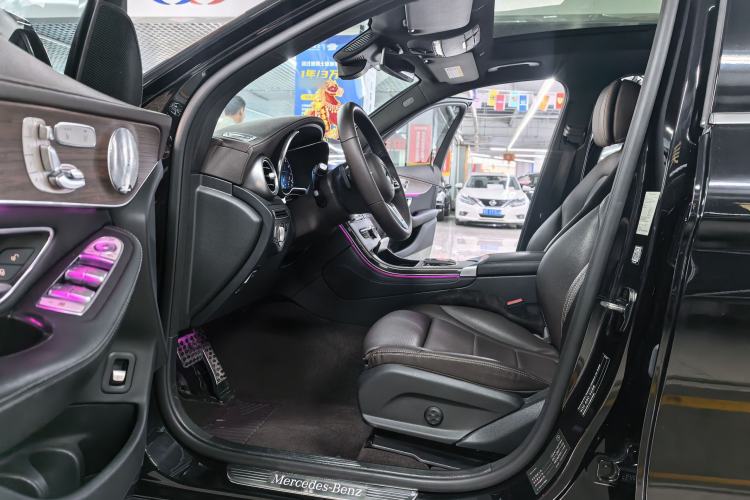 Used Mercedes-Benz GLC 2021 GLC 300 L 4MATIC Dynamic Model Interior 1