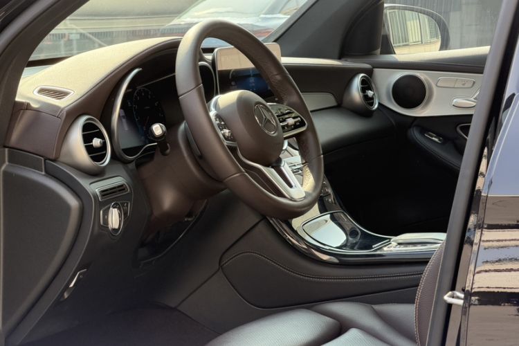 Used Mercedes-Benz GLC 2021 GLC 260 L 4MATIC Dynamic Edition Interior 1